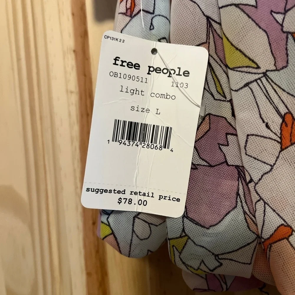 NWT, Free People blouse - Picture 4 of 4